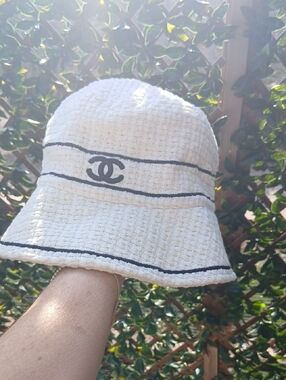 CHANEL White Tweed Bucket Hat with Black Stripe and CC Logo